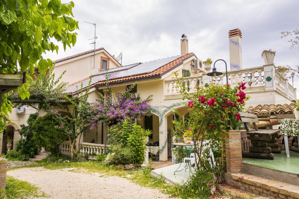Agriturismo Il Quadrifoglio Chieti Buitenkant foto
